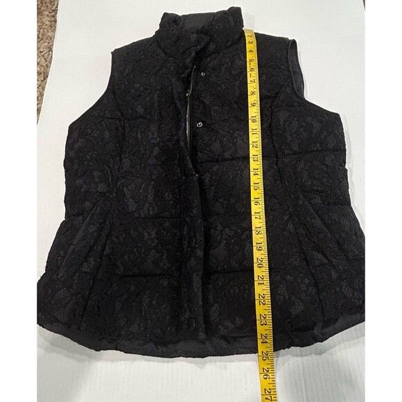 Roz & Ali Vest Women’s Size M Black Lace Front Full Zipper Snap Closure Puffer - Picture 8 of 12